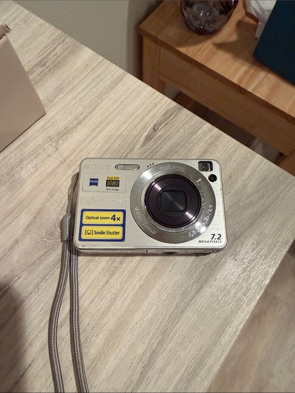 Sony Digital Camera with 4x Optical Zoom (Battery and charger included)